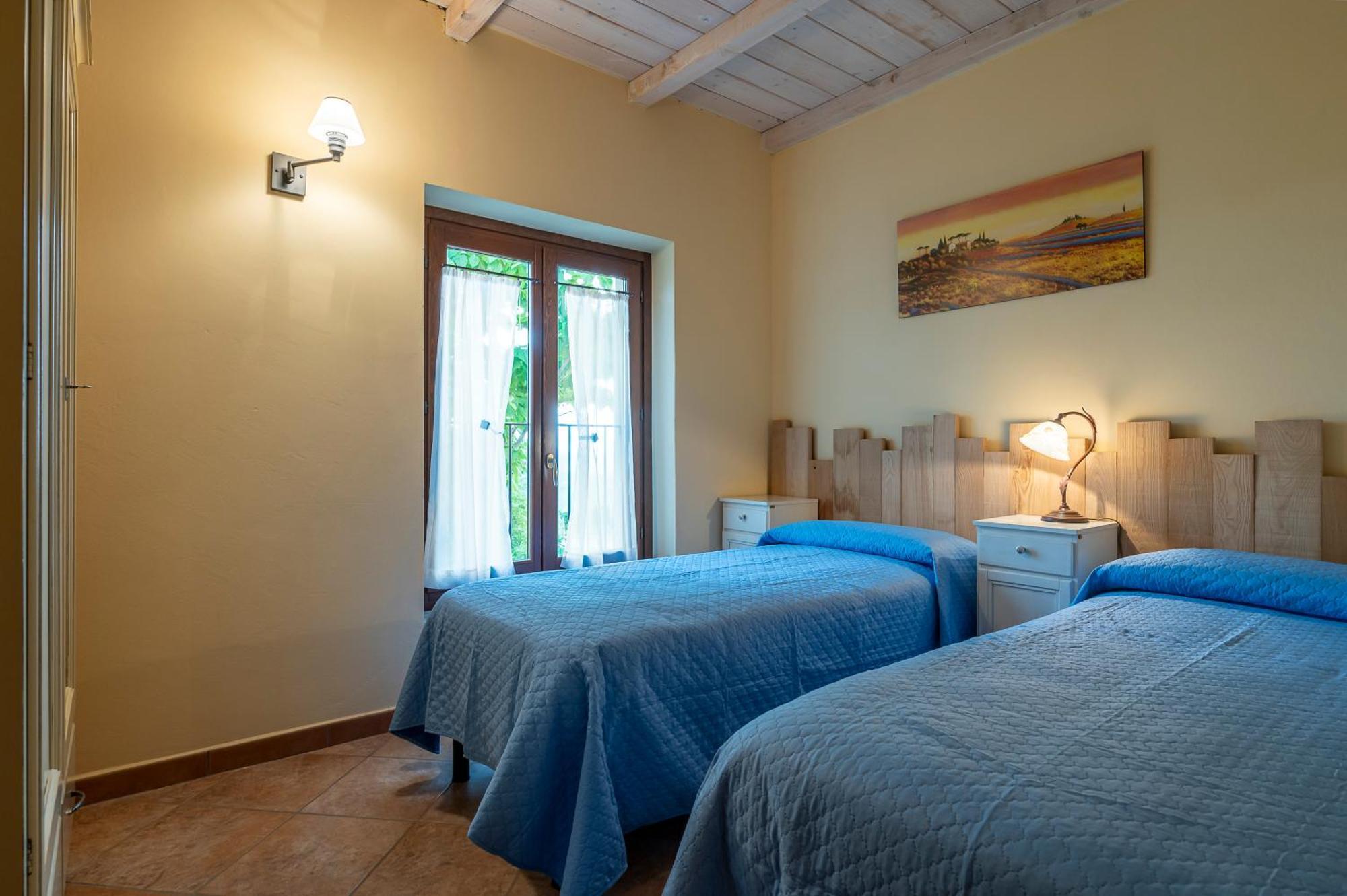 Agriturismo Cantine Bevione - Family Apartments Farigliano Екстер'єр фото