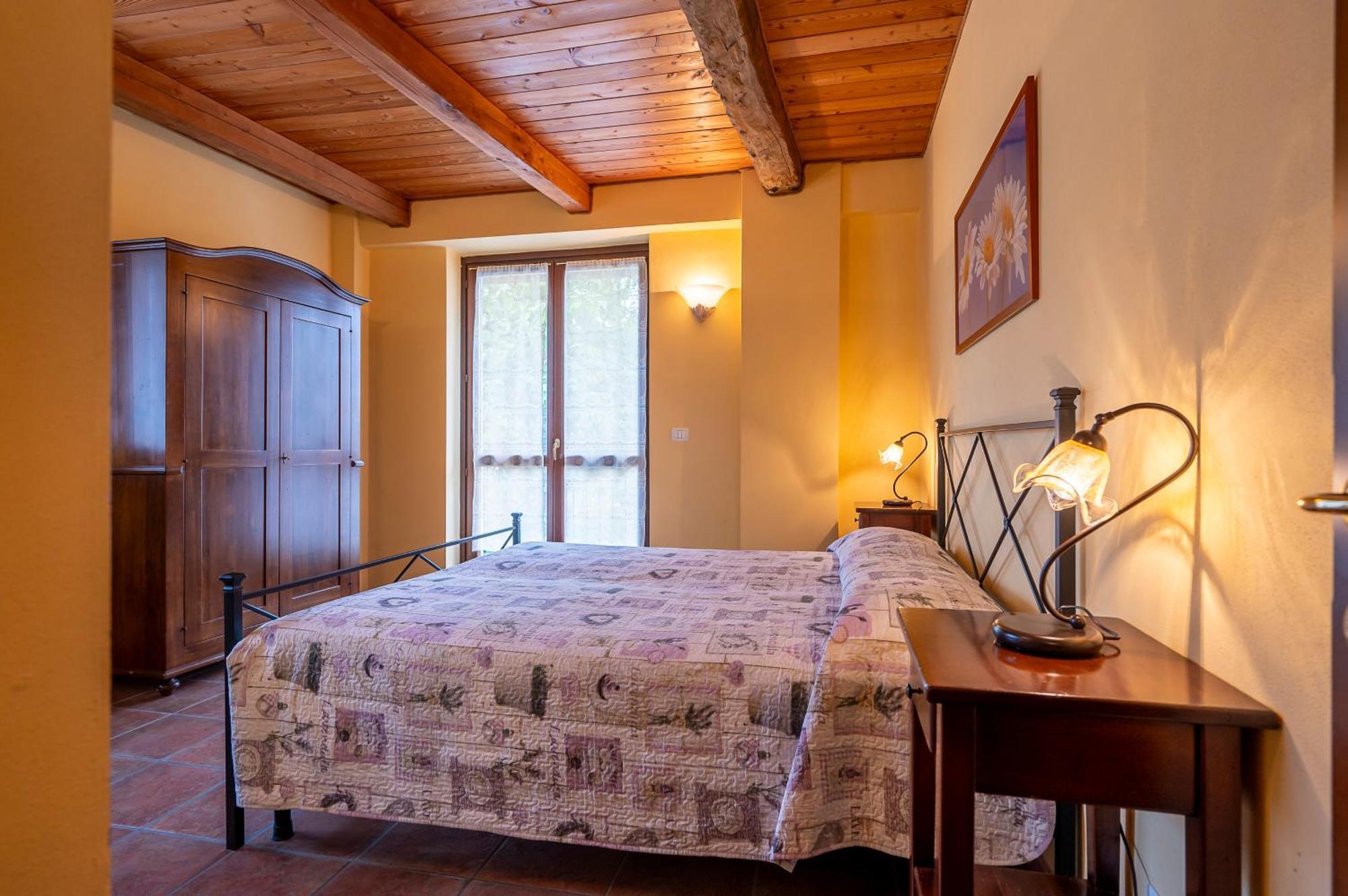 Agriturismo Cantine Bevione - Family Apartments Farigliano Екстер'єр фото
