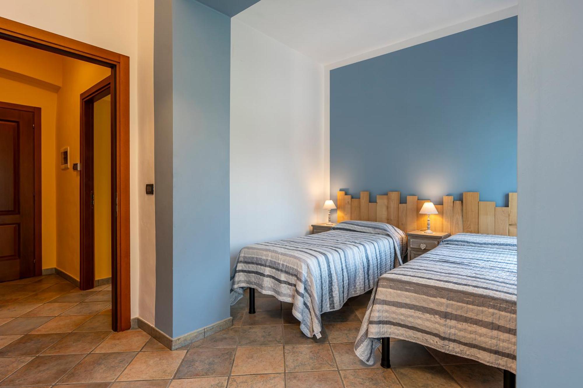 Agriturismo Cantine Bevione - Family Apartments Farigliano Екстер'єр фото