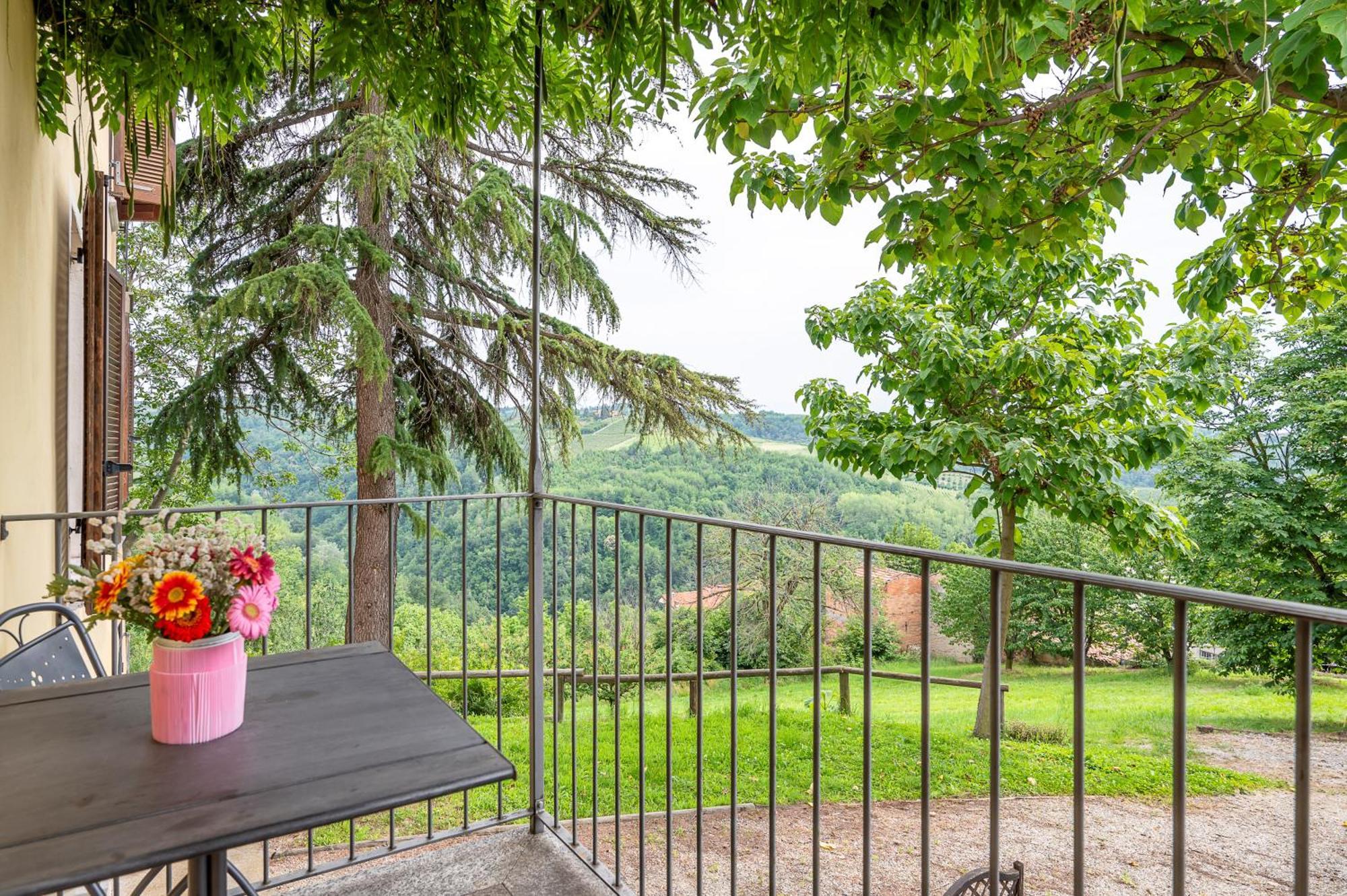 Agriturismo Cantine Bevione - Family Apartments Farigliano Екстер'єр фото